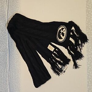 New Iowa Black Cable Knit Scarf